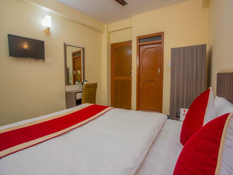 Oyo 297 Hotel Aayam Katmandú Exterior foto